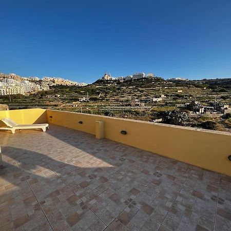 Appartement Conmal Penthouse In Mellieha Bay Extérieur photo